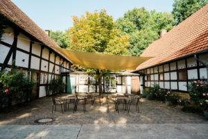 Terrasse im Innenhof