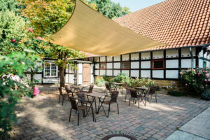 Terrasse im Innenhof am Ramselhof